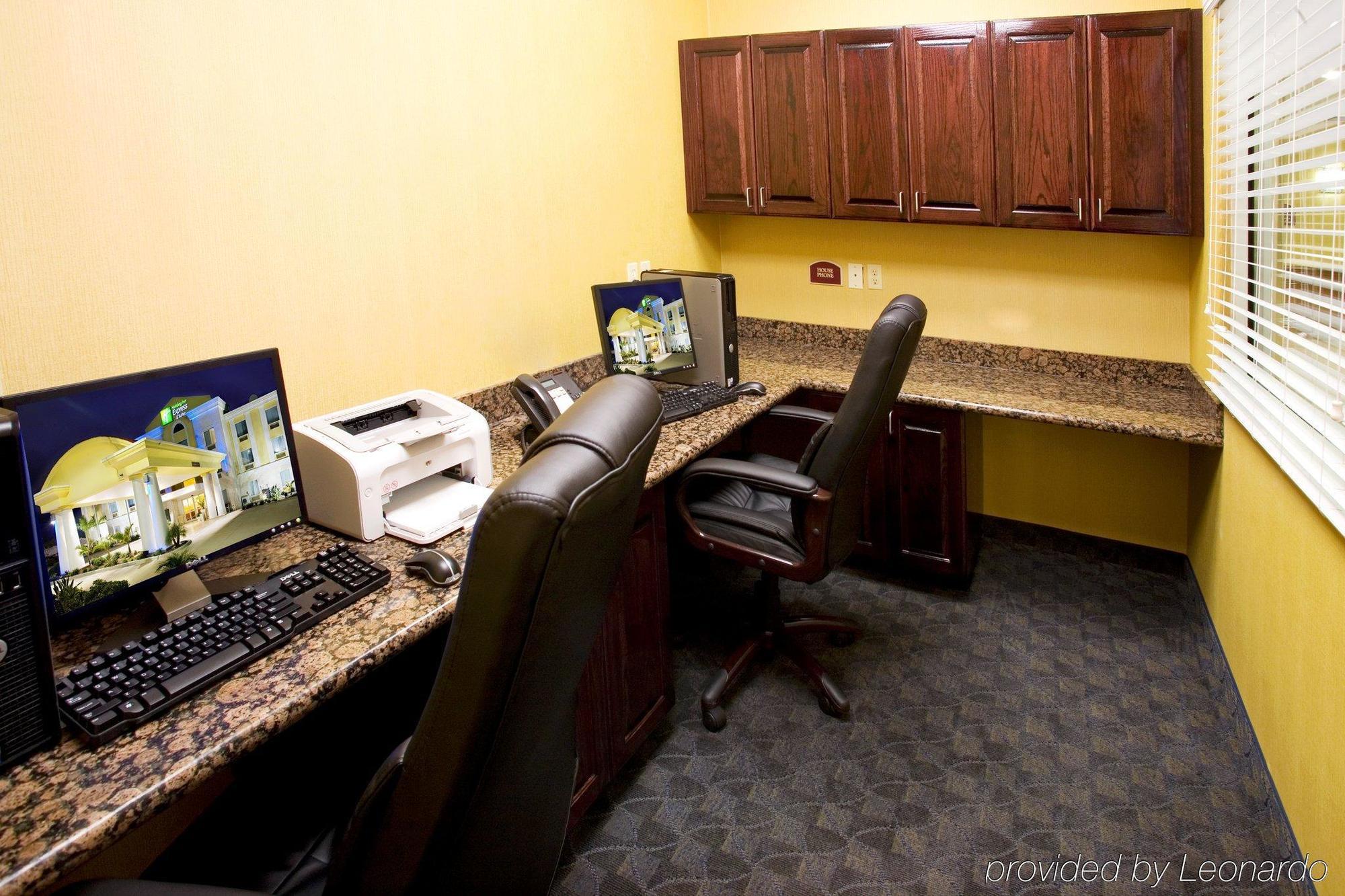 Holiday Inn Express Hotel And Suites Falfurrias Facilités photo