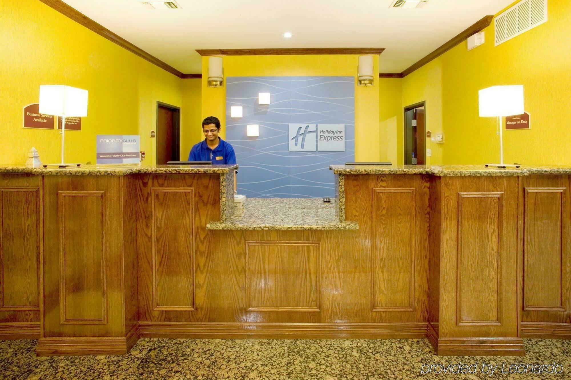 Holiday Inn Express Hotel And Suites Falfurrias Intérieur photo